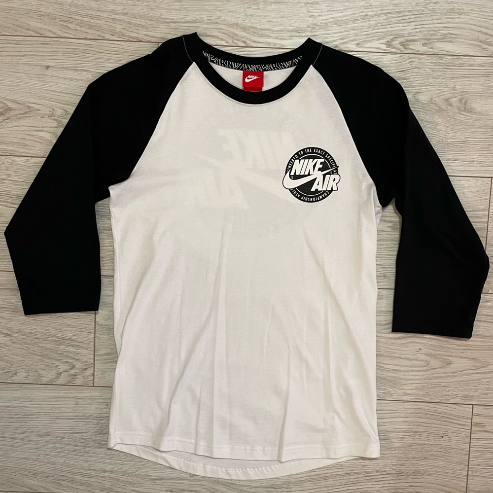 Black & White Nike Baseball Tee